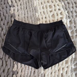 Lululemon Hotty Hot Low-Rise Lined Shorts Black Size 10